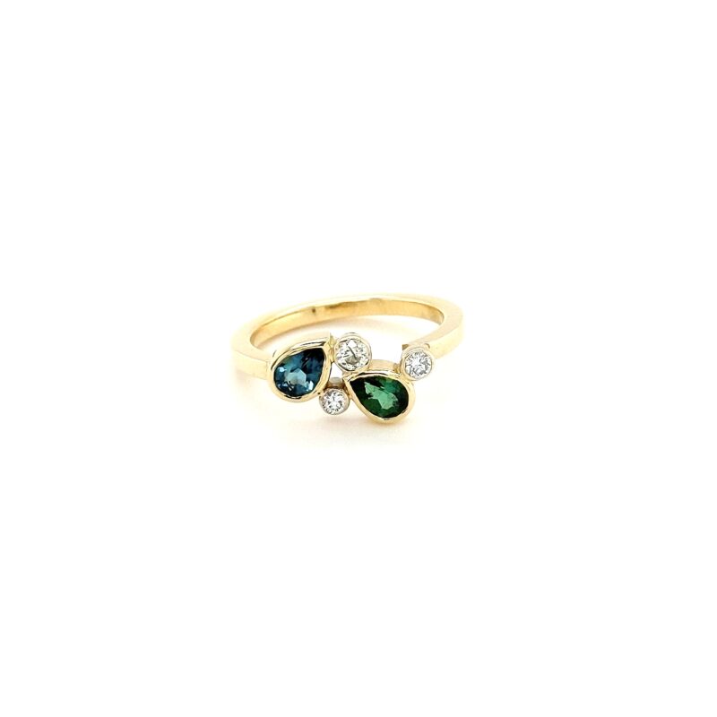 Geelgouden ring met groen blauwe tourmalijn edelstenen en diamant