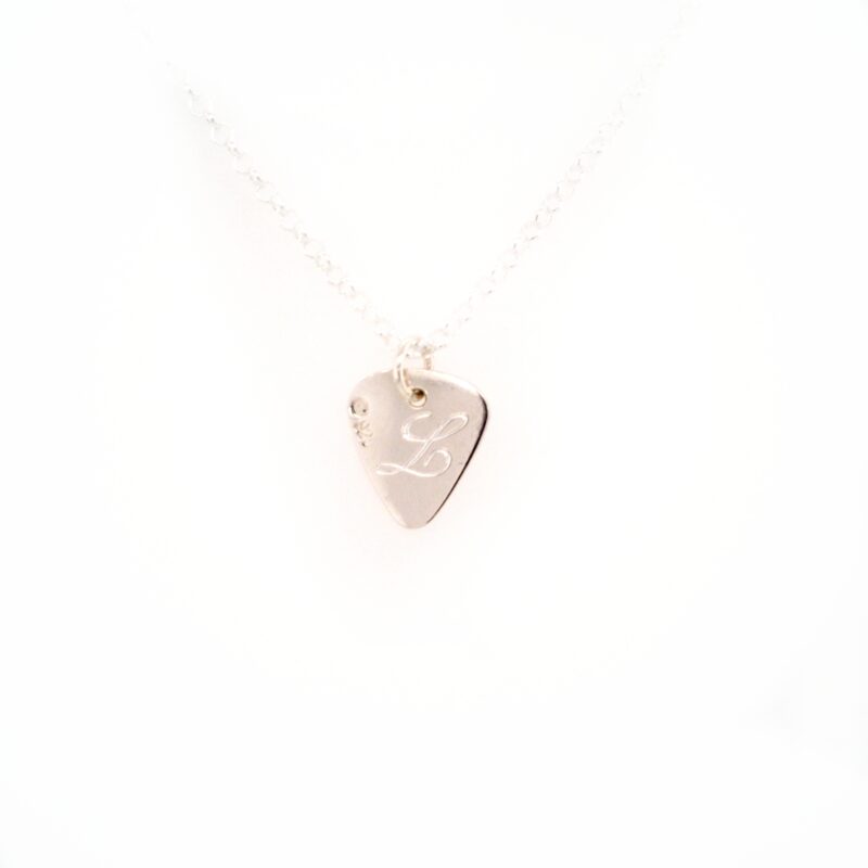 zilveren plectrum hanger, graveerbaar