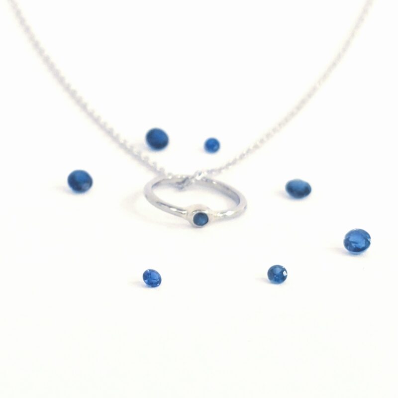 mini solitair ring-pendant met saffier